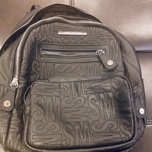 Steve Madden backpack purse lots of pockets